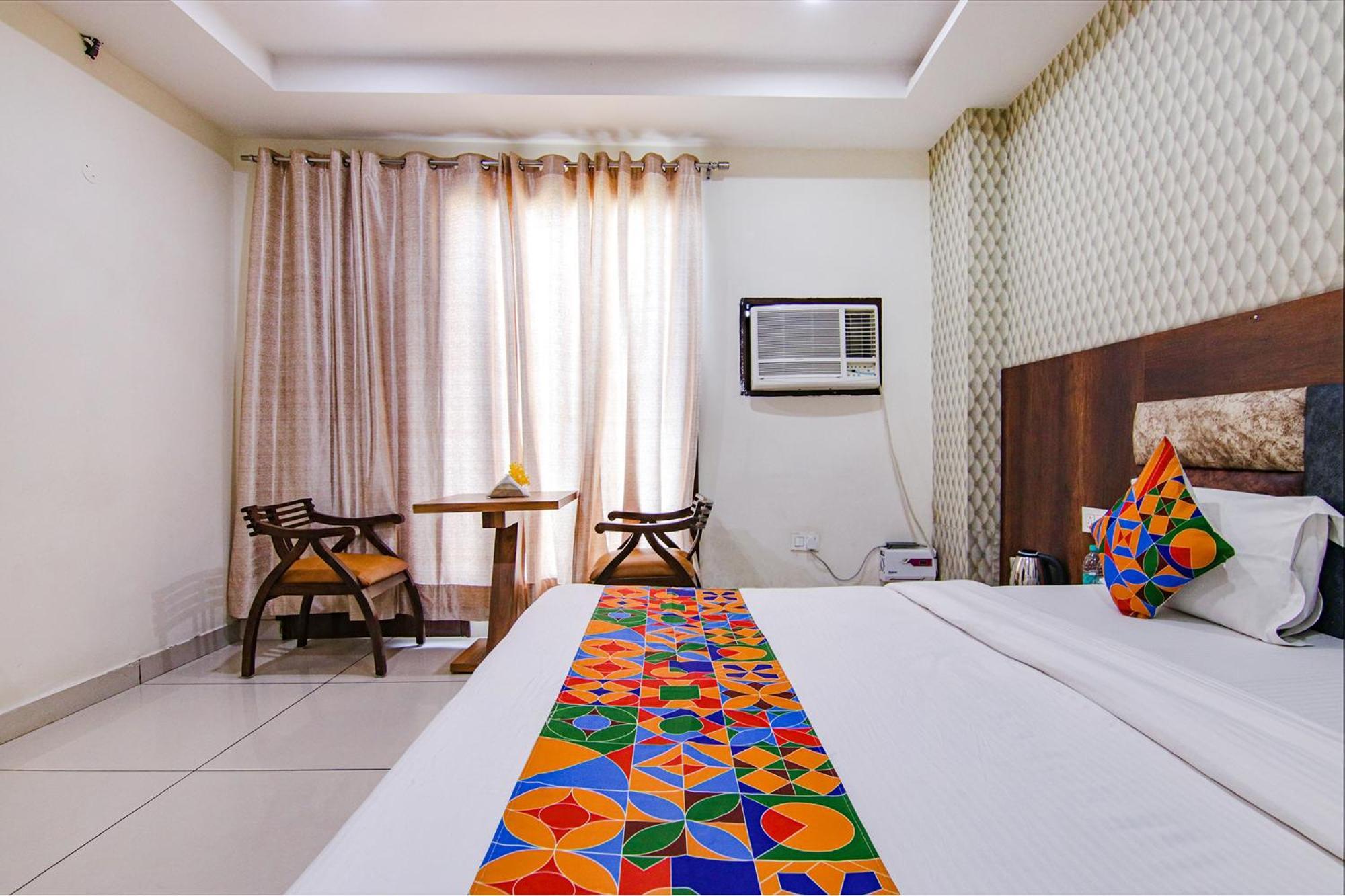 Fabhotel Lime Wood Mohali Bagian luar foto
